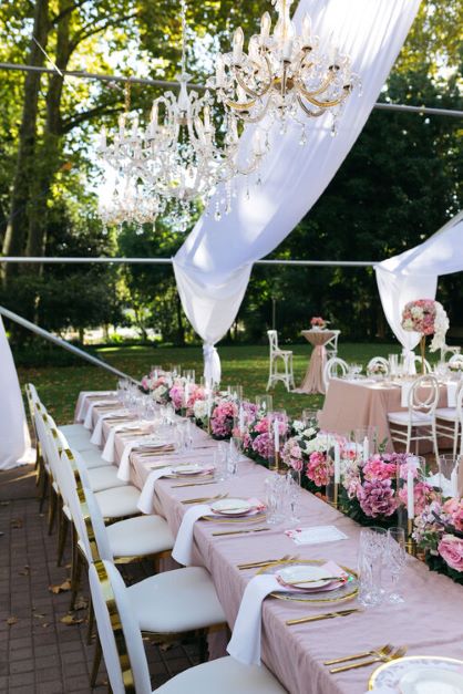 silk_pink_white_mauve_bridaltable_florals